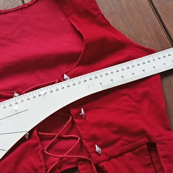 Mediaeval look vest in red with lace up - Picture 8 of 8